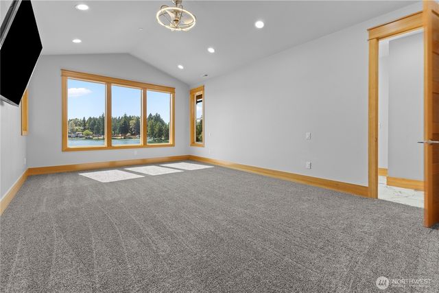 1024 184th Avenue Ct E, Lake Tapps, WA 98391