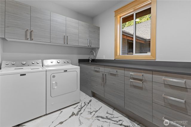 1024 184th Avenue Ct E, Lake Tapps, WA 98391