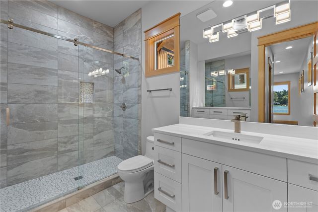 1024 184th Avenue Ct E, Lake Tapps, WA 98391