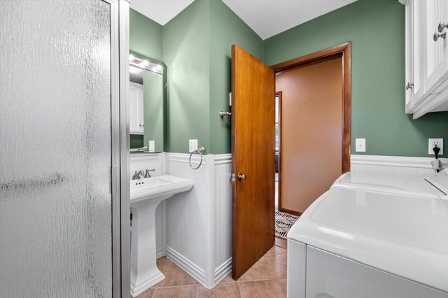 1077 Christopher COURT, Oconomowoc, WI 53066