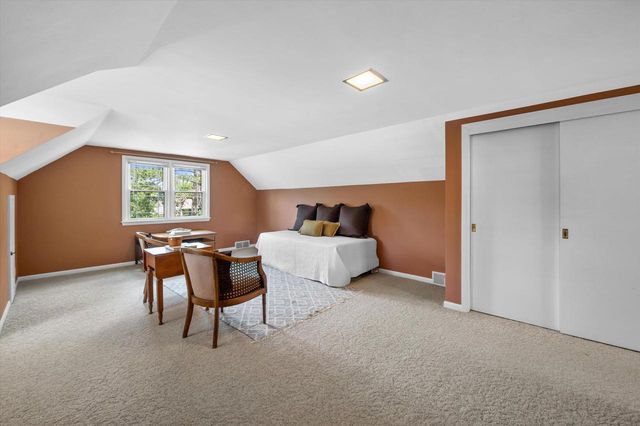 1077 Christopher COURT, Oconomowoc, WI 53066