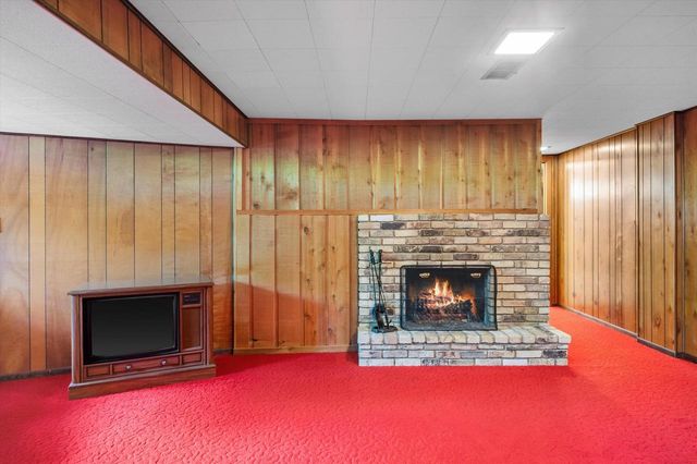 1077 Christopher COURT, Oconomowoc, WI 53066
