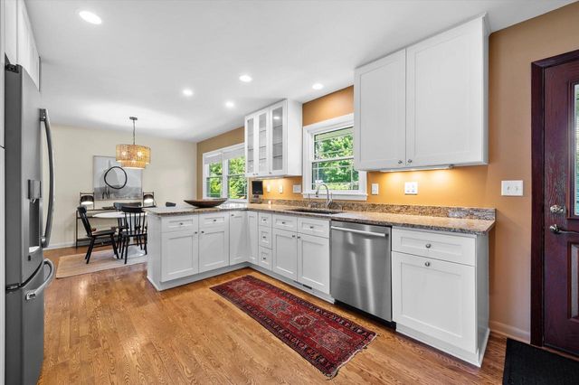 1077 Christopher COURT, Oconomowoc, WI 53066