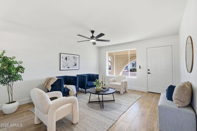 3644 W ANGELA Drive, Glendale, AZ 85308