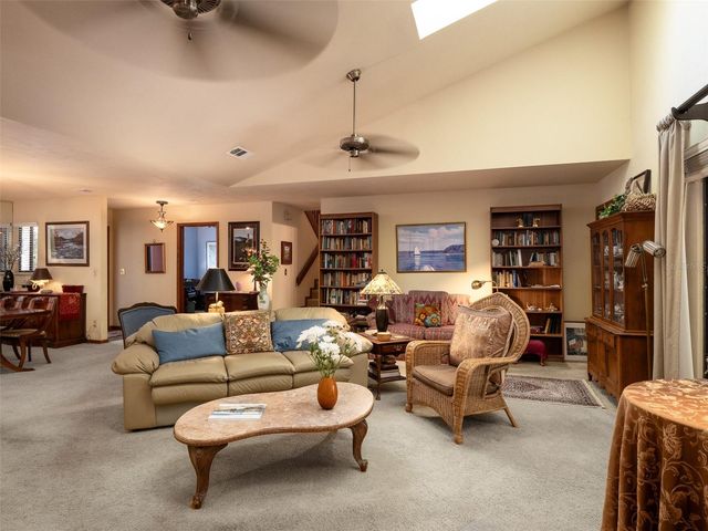 1630 NW 19TH CIRCLE, Gainesville, FL 32605