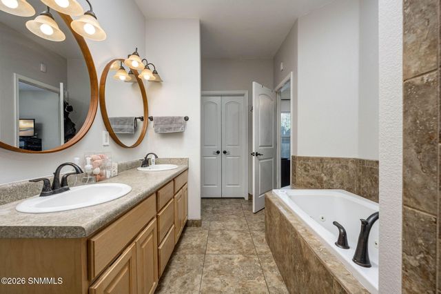 5189 San Carlos Court, Las Cruces, NM 88011