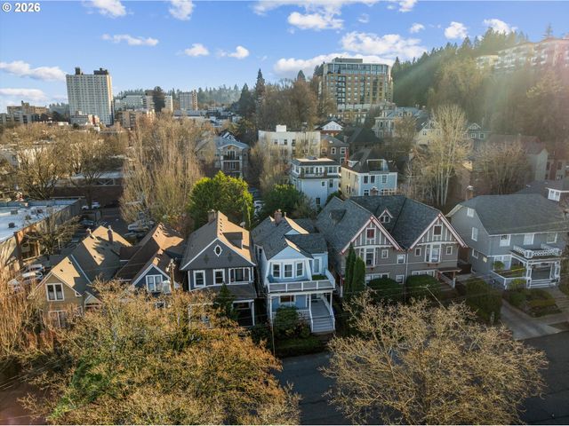 2338 Nw HOYT St, Portland, OR 97210