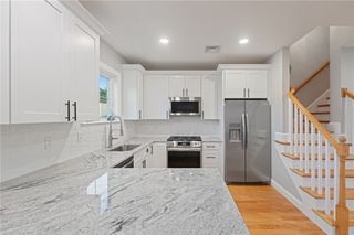 1 Old County Village Way E, Smithfield, RI 02917