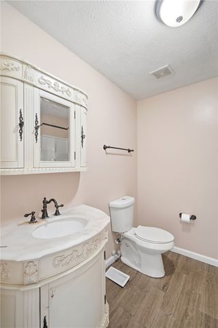 2489 Miami Village Drive, Miamisburg, OH 45342