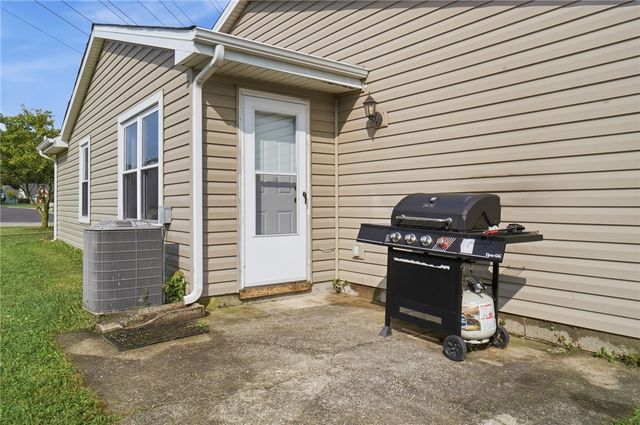 2489 Miami Village Drive, Miamisburg, OH 45342