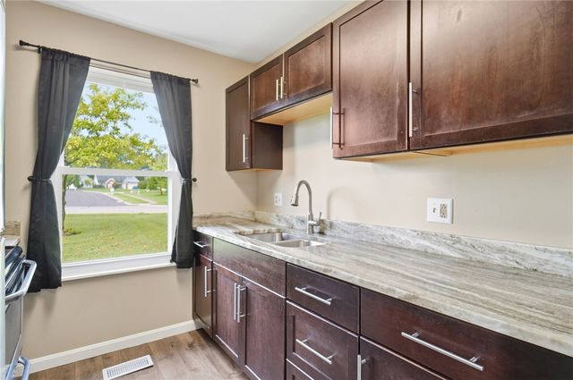 2489 Miami Village Drive, Miamisburg, OH 45342
