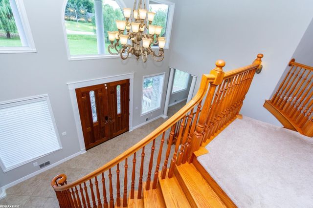 400 ERomeoroad Road, Oakland Twp, MI 48363
