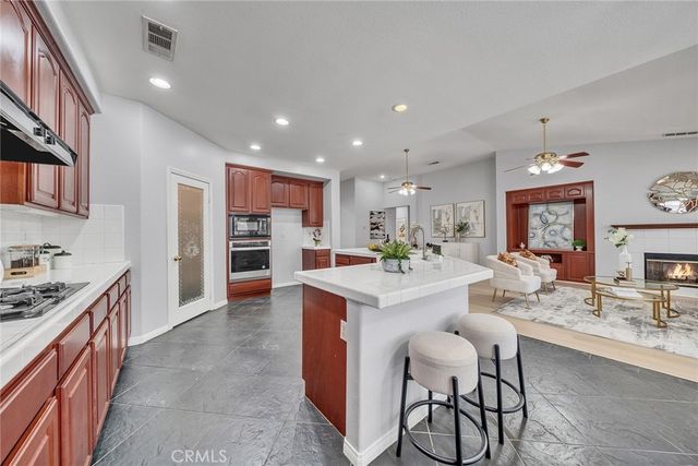 5722 Canoe Drive, Eastvale, CA 92880