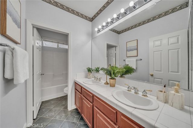 5722 Canoe Drive, Eastvale, CA 92880