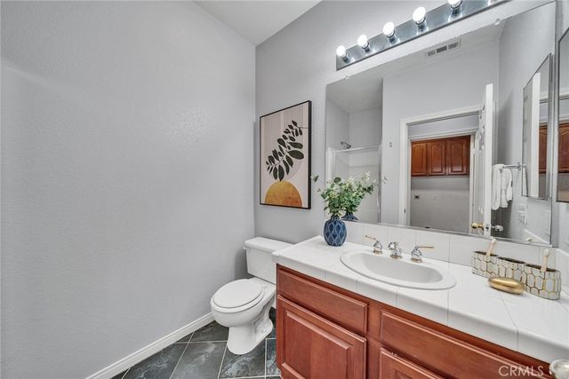 5722 Canoe Drive, Eastvale, CA 92880