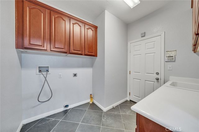 5722 Canoe Drive, Eastvale, CA 92880