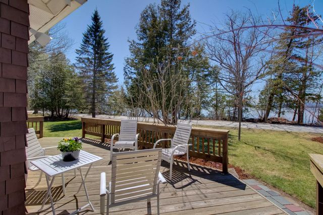 4131 West Shore Road, Isle La Motte, VT 05463