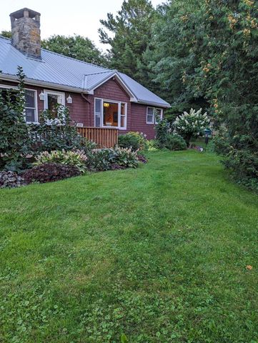 4131 West Shore Road, Isle La Motte, VT 05463