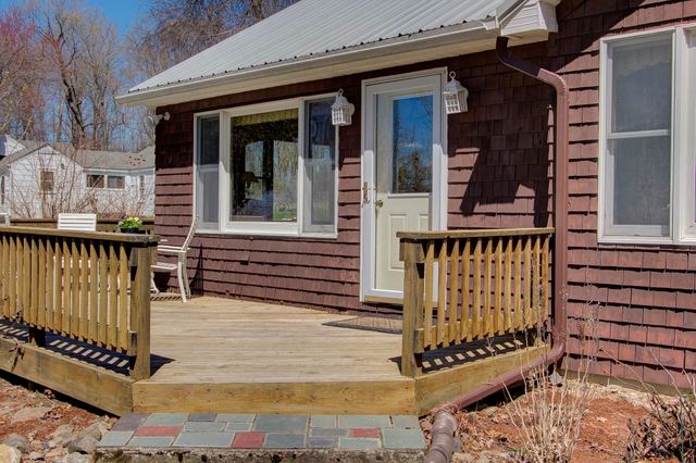 4131 West Shore Road, Isle La Motte, VT 05463