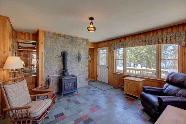 4131 West Shore Road, Isle La Motte, VT 05463