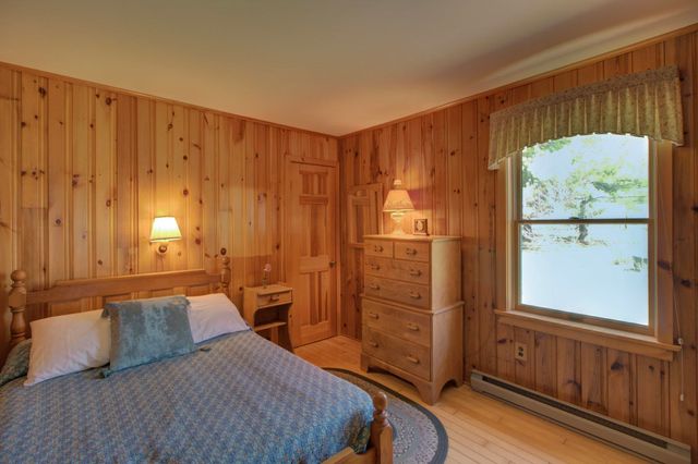 4131 West Shore Road, Isle La Motte, VT 05463