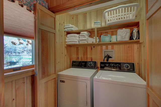 4131 West Shore Road, Isle La Motte, VT 05463