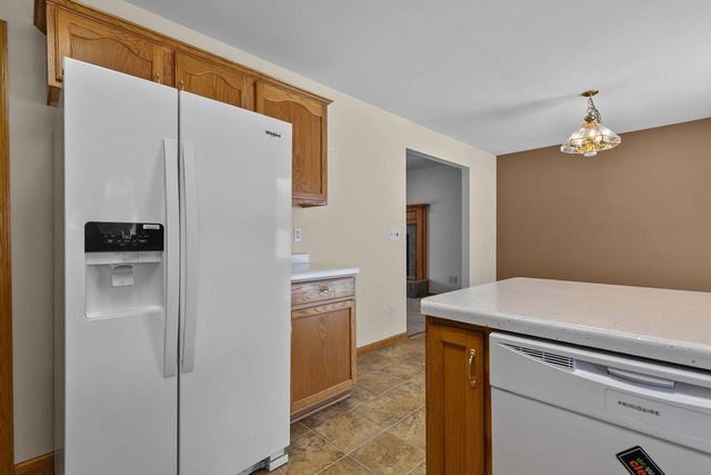 861 CARISSA COURT, Omro, WI 54963