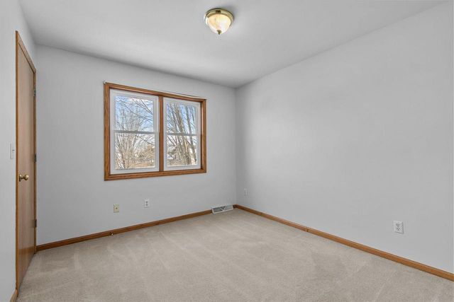 861 CARISSA COURT, Omro, WI 54963