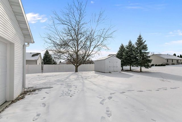 861 CARISSA COURT, Omro, WI 54963