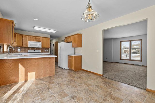 861 CARISSA COURT, Omro, WI 54963