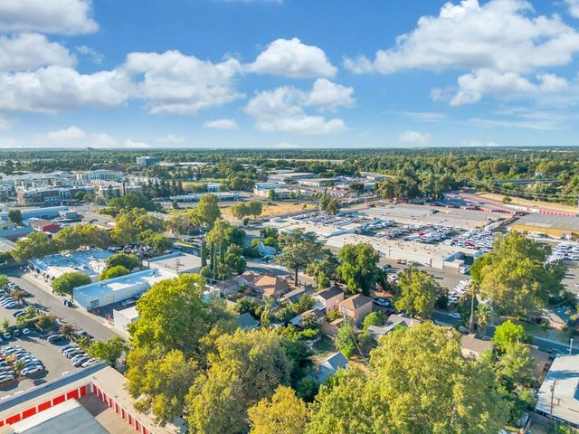 1621 Dreher St, Sacramento, CA 95811