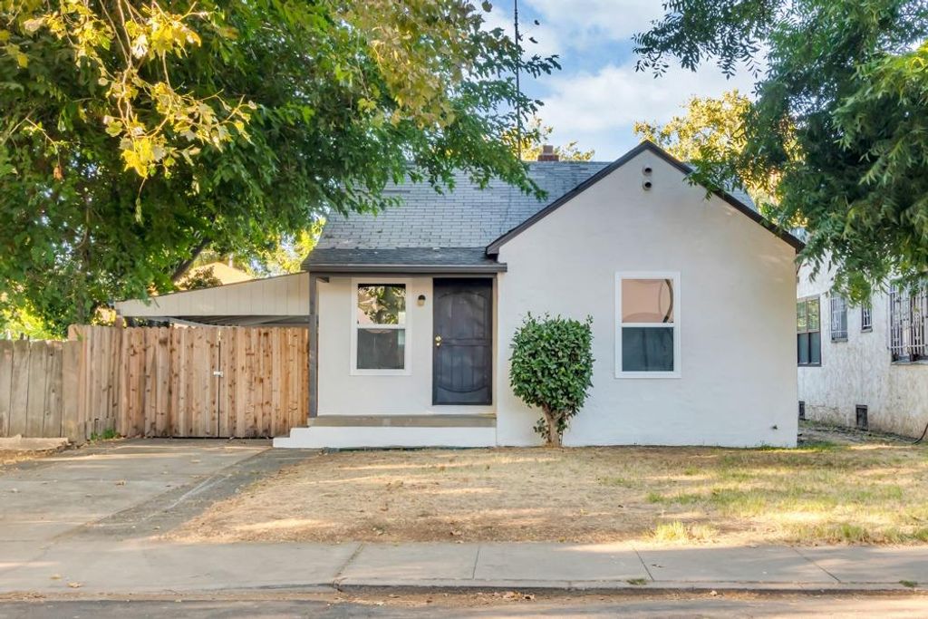 1621 Dreher St, Sacramento, CA 95811