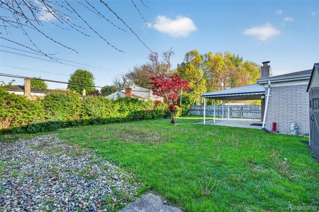 30041 Warner Avenue, Warren, MI 48092