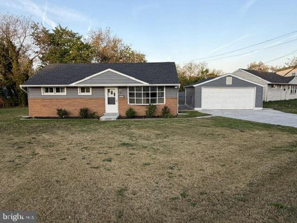 1049 COOPER ST, Deptford, NJ 08096
