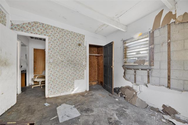 3216 DELRAY DRIVE, Tampa, FL 33619