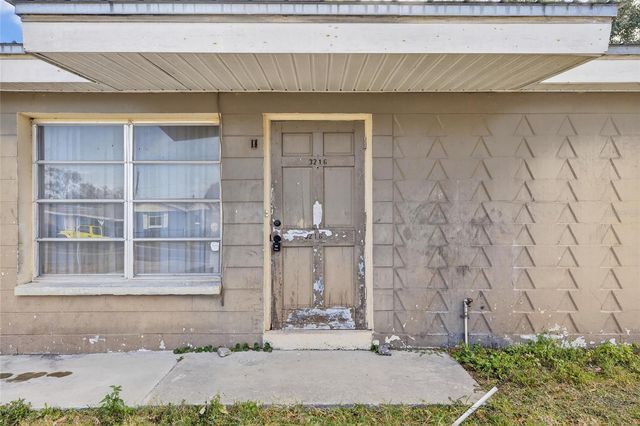 3216 DELRAY DRIVE, Tampa, FL 33619