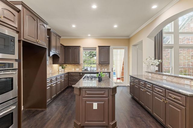 1706 Lake Charlotte Lane, Richmond, TX 77406