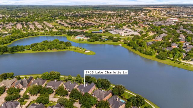 1706 Lake Charlotte Lane, Richmond, TX 77406