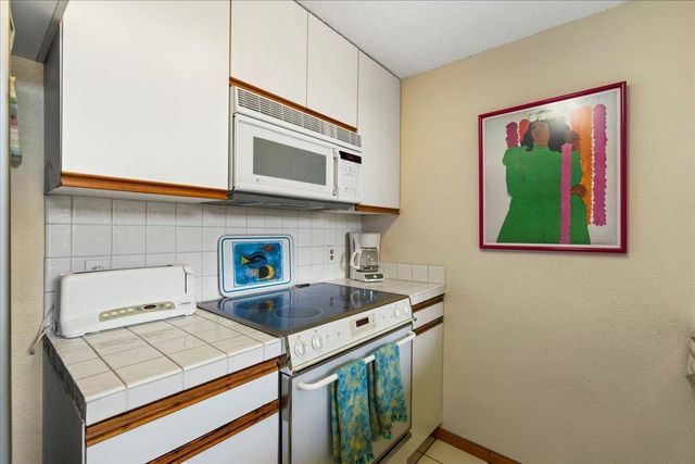 1299 Uluniu Rd Apt G205 205, Kihei, HI 96753