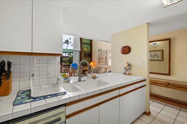 1299 Uluniu Rd Apt G205 205, Kihei, HI 96753