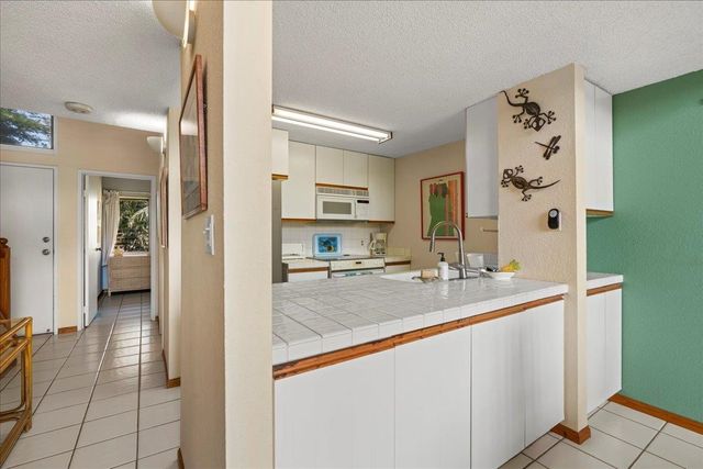 1299 Uluniu Rd Apt G205 205, Kihei, HI 96753