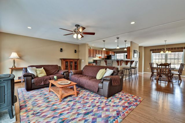 175 Overbrook Drive A, Mendon, VT 05701