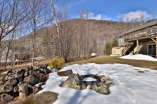 175 Overbrook Drive A, Mendon, VT 05701
