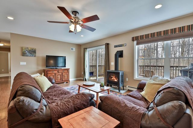 175 Overbrook Drive A, Mendon, VT 05701