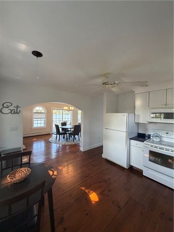 67 Lawrence Court, Tiverton, RI 02878