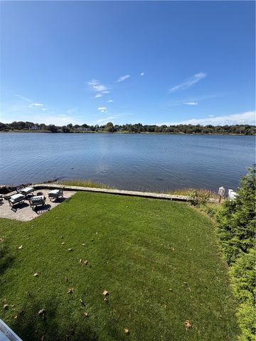67 Lawrence Court, Tiverton, RI 02878