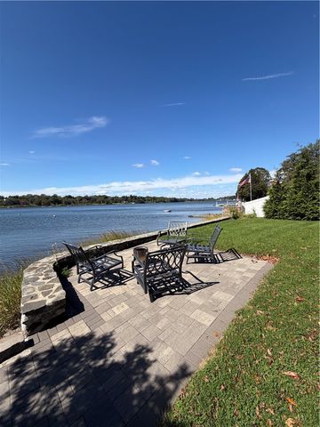 67 Lawrence Court, Tiverton, RI 02878