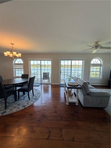 67 Lawrence Court, Tiverton, RI 02878