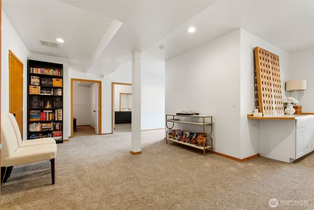 26045 Landsburg Road SE, Ravensdale, WA 98051