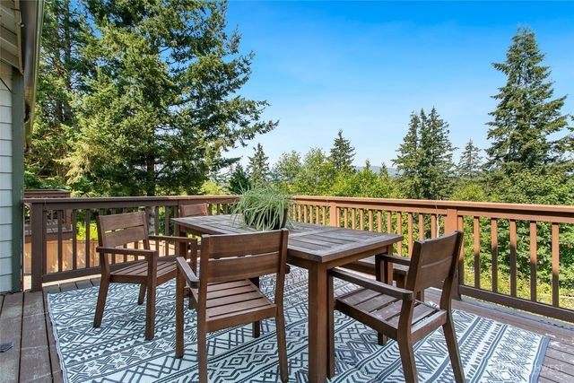 26045 Landsburg Road SE, Ravensdale, WA 98051